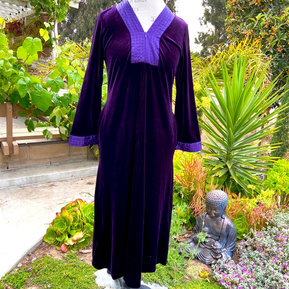 Oscar de la Renta pink label velvet nightgown